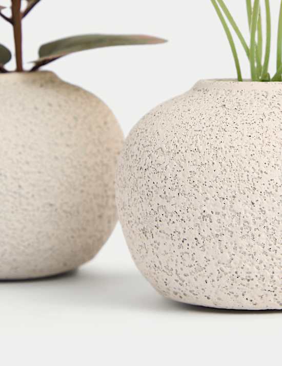 Set of 2 Artificial Plants in Pots