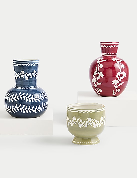 Vase en c&eacute;ramique &agrave; motif fleuri