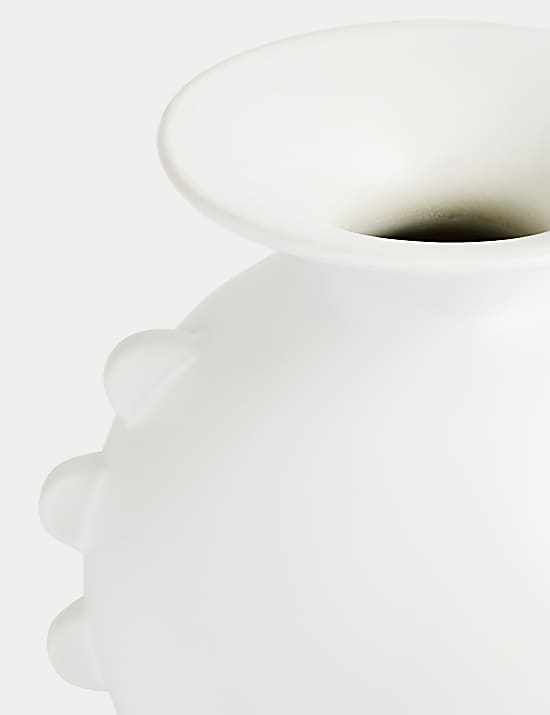 Large Scallop Edge Vase