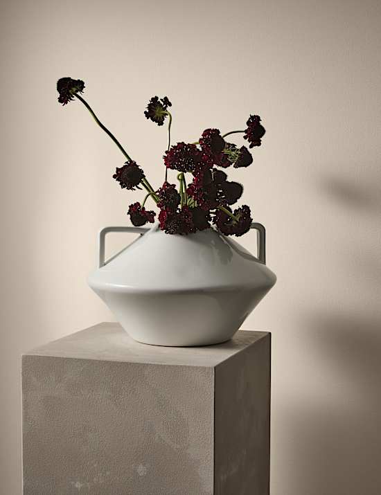 Large Angle Vase