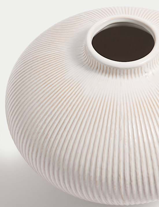 Medium Ridged Textured Ceramic Vase