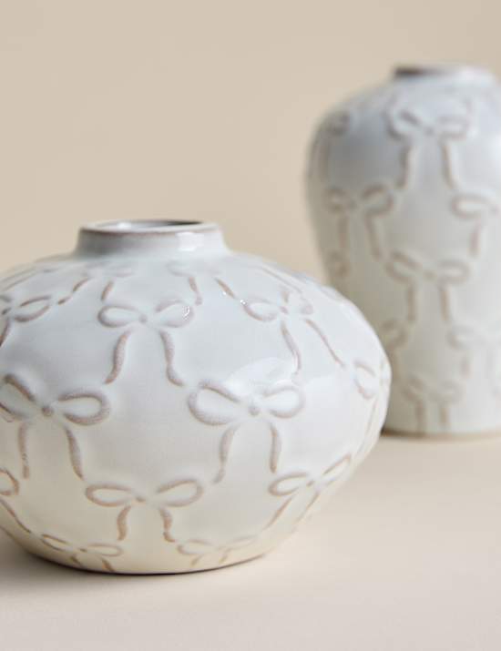 Set of 2 Mini Ceramic Bow Vases