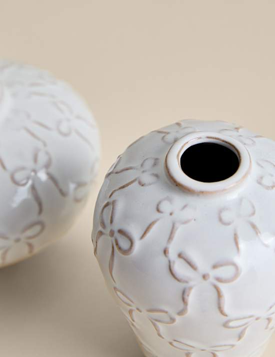 Set of 2 Mini Ceramic Bow Vases