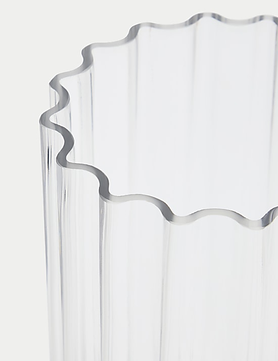 Ραβδωτό κυλινδρικό βάζο από γυαλί