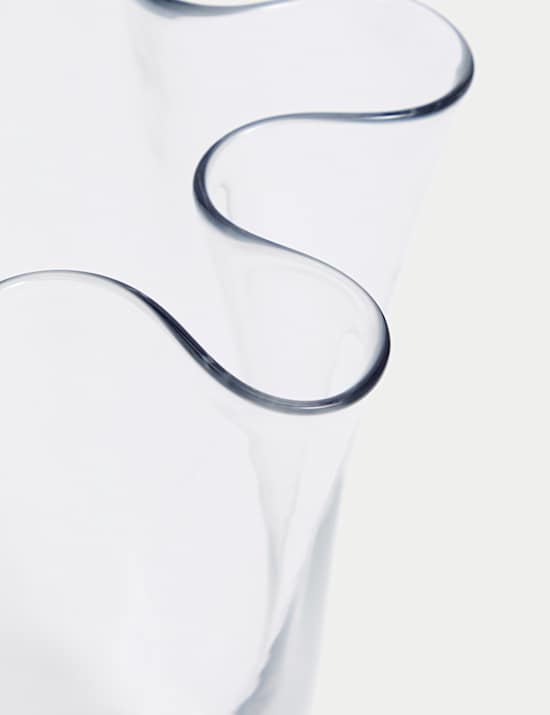 Medium Glass Handkerchief Vase