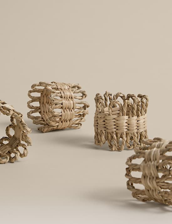 4 Pack Rattan Flower Napkin Rings