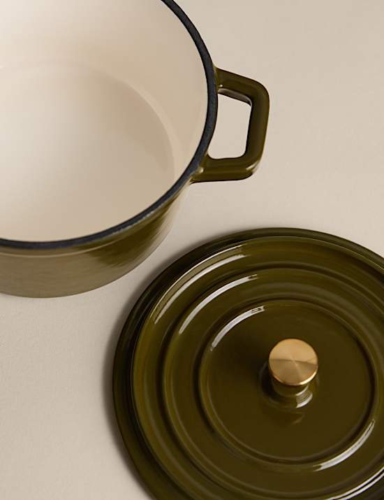 Cast Iron Casserole Dish