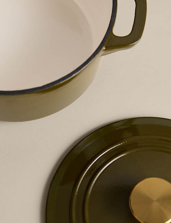 Cast Iron 2.6L Casserole Dish