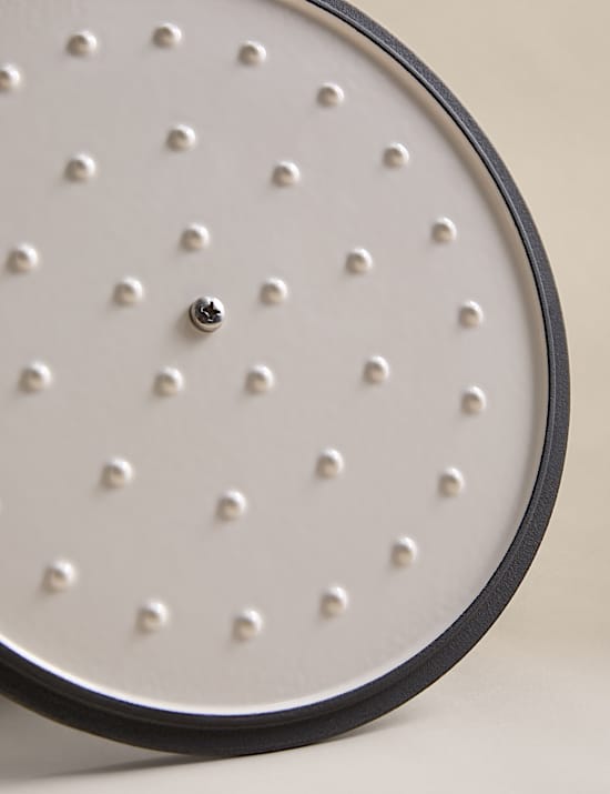 Cast Iron Shallow Casserole Dish