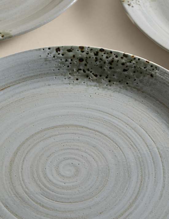 Textured Spin Dinner Plate