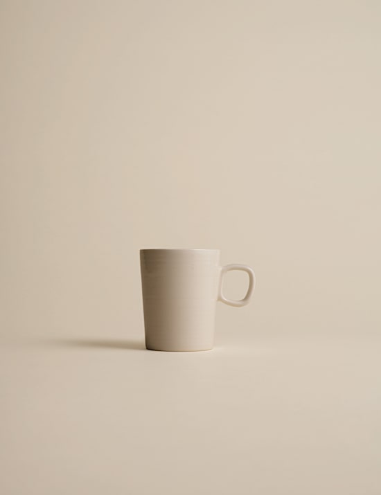 Sada 4 žebrovaných keramických šálků na kapučíno