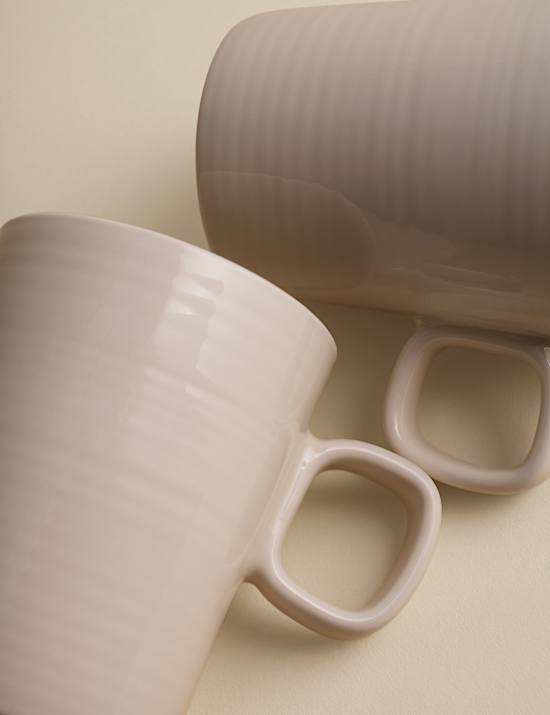 Sada 4 žebrovaných keramických šálků na kapučíno