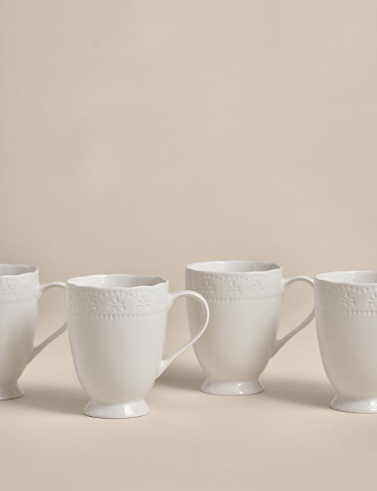 Set of 4 Vintage Mugs