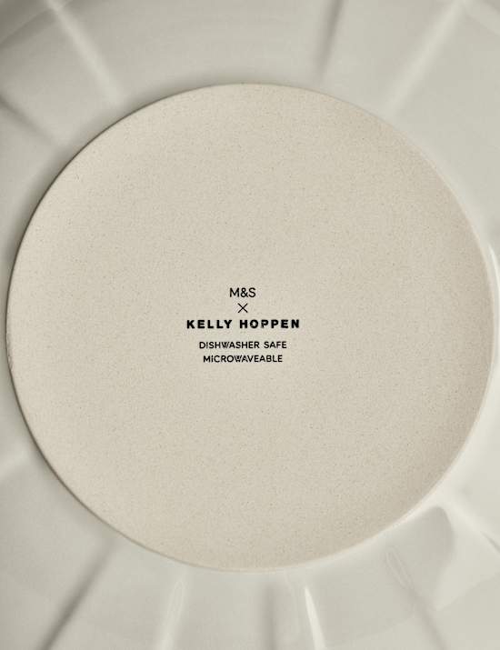 Pastaschaal met structuurdessin