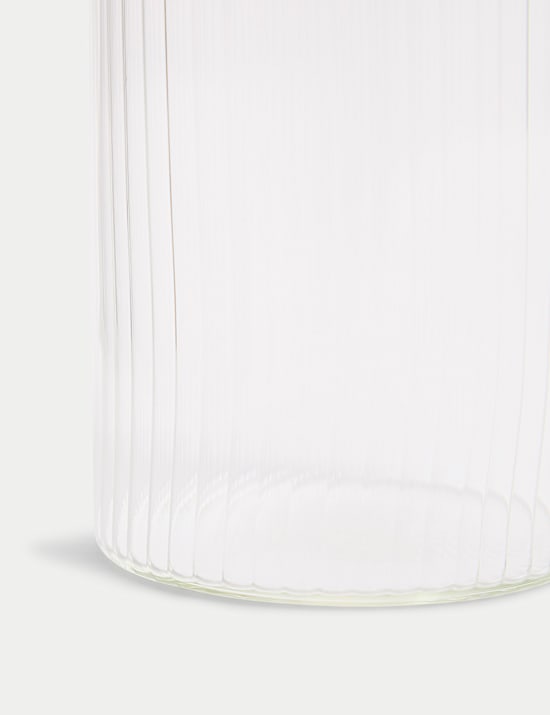 Medium Ribbed Glass Pourer