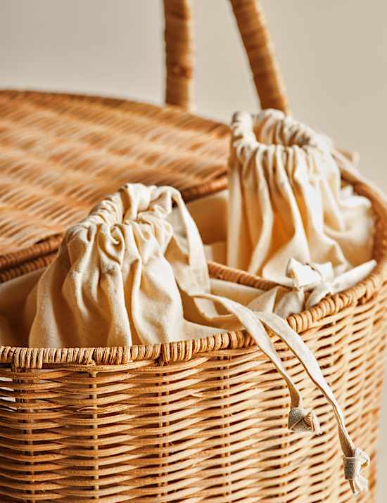 Picnic Hamper with Bottle Holders