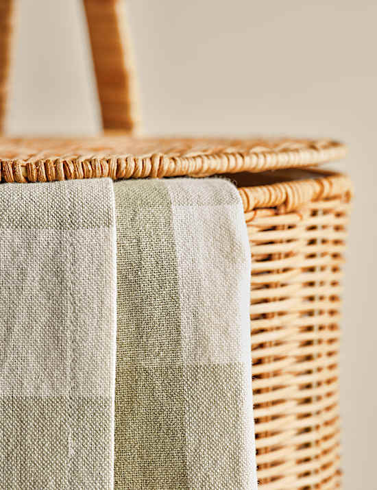 Picnic Hamper with Bottle Holders