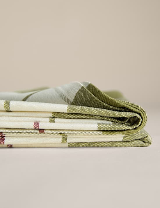 Cotton Rich Checked Tablecloth