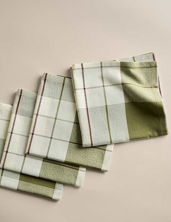 Set of 4 Cotton Rich Checked Napkins