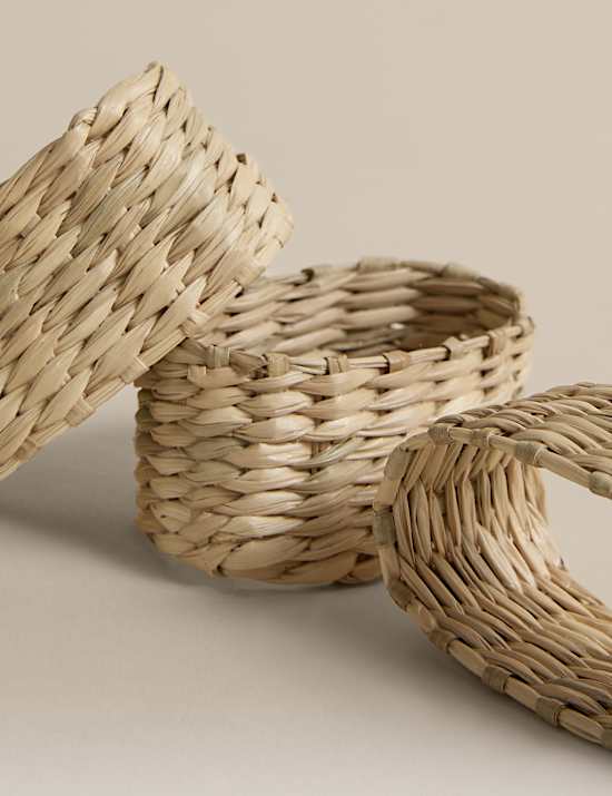 Set of 4 Seagrass Oval Napkin Rings