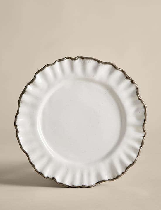 Ruffle Dinner Plate