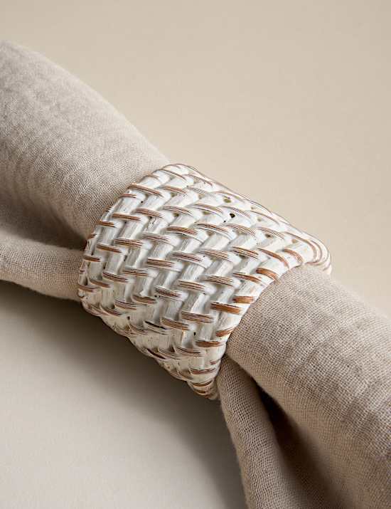 Set van 4 rotan servetringen