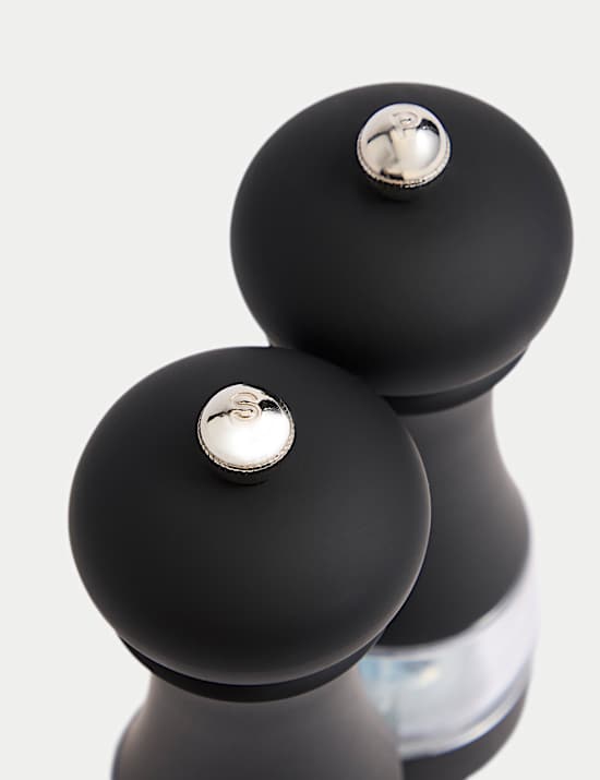 Salt & Pepper Mills