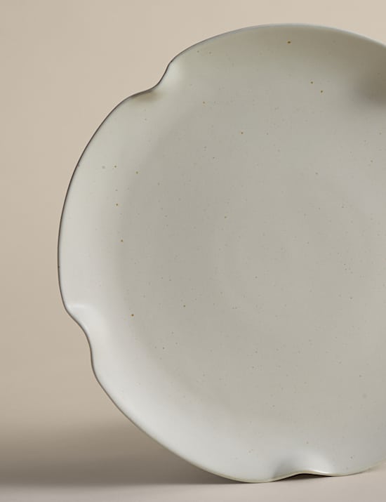Crimped Scallop Dinner Plate
