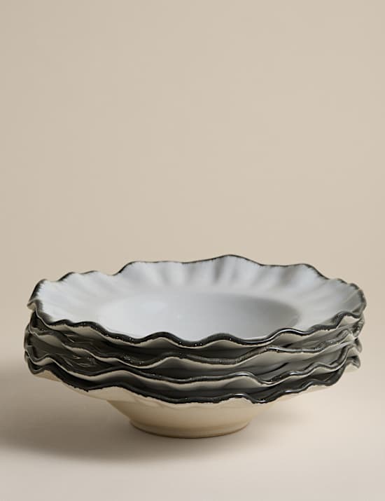 Set of 4 Ruffle Stoneware Pasta Bowls