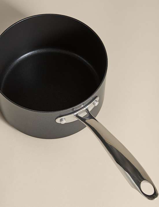 Aluminium 18cm Non-Stick Saucepan