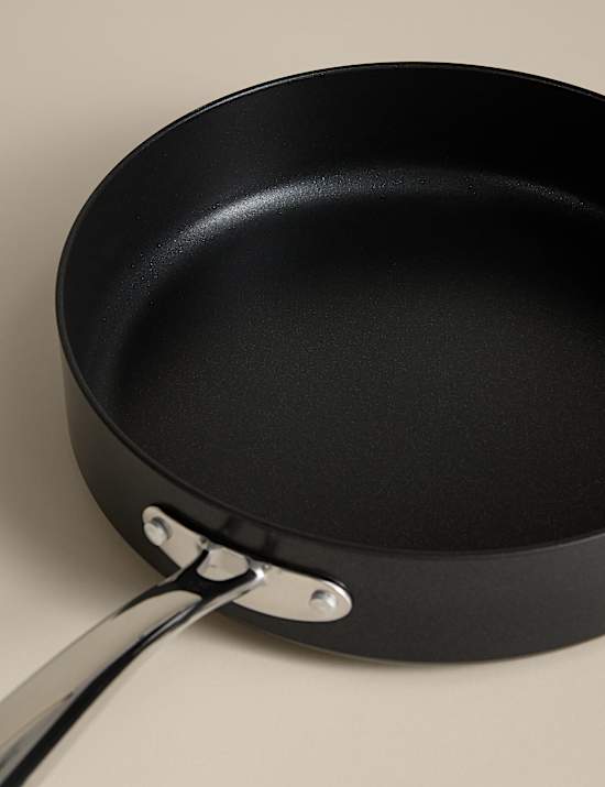 Aluminium Non-Stick Saut&eacute; Pan