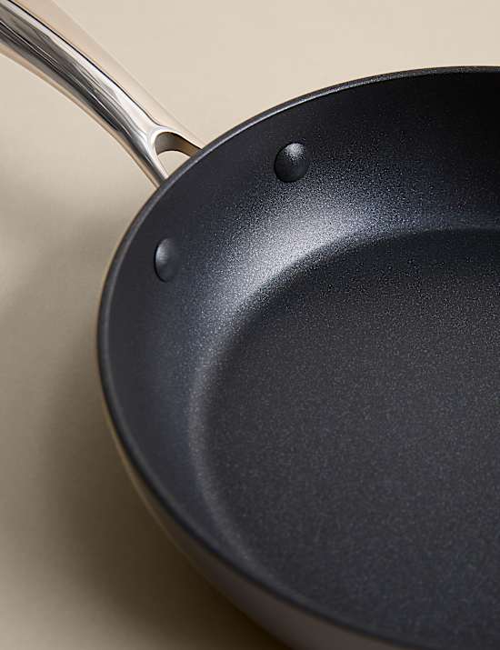Aluminium 20cm Non Stick Pro Egg Poacher