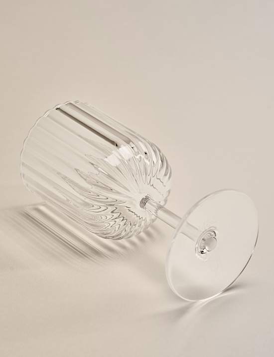 4er-Set Picknick-Weingläser mit Rippenmuster