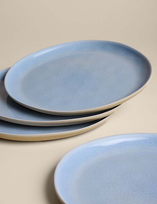 Lot de 4 grandes assiettes &eacute;maill&eacute;es couleur lin pour pique-nique