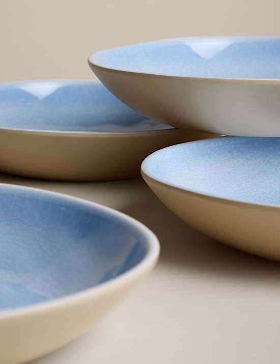 Lot de 4 assiettes &agrave; p&acirc;tes &eacute;maill&eacute;es couleur lin pour pique-nique