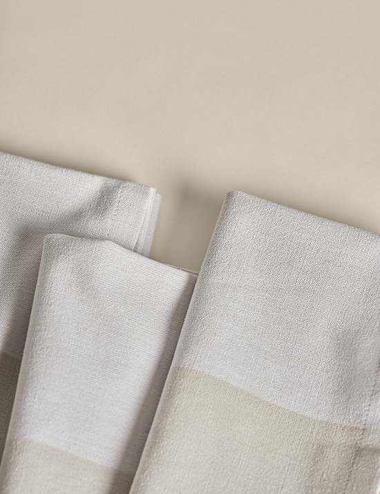 Set of 4 Woven Banded Napkins