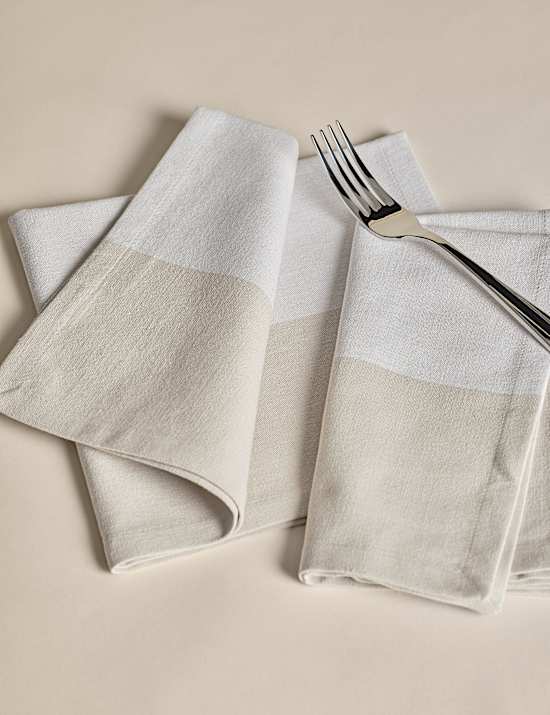 Set of 4 Woven Banded Napkins