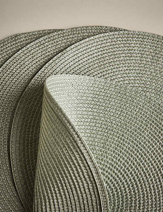 Set of 4 Round Woven Placemats