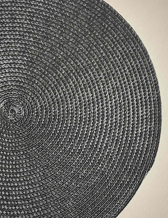 Set of 4 Round Woven Placemats