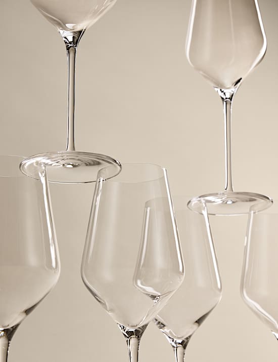 Set of 6 Classic White Wine Glasses