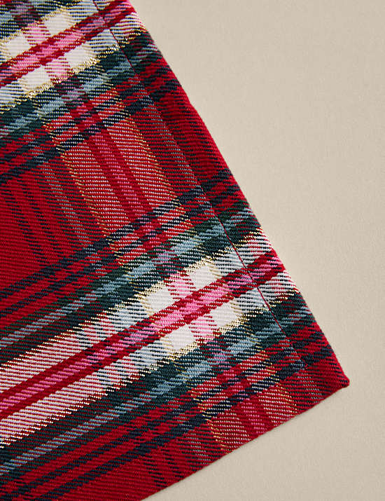 Set of 4 Cotton Rich Tartan Napkins