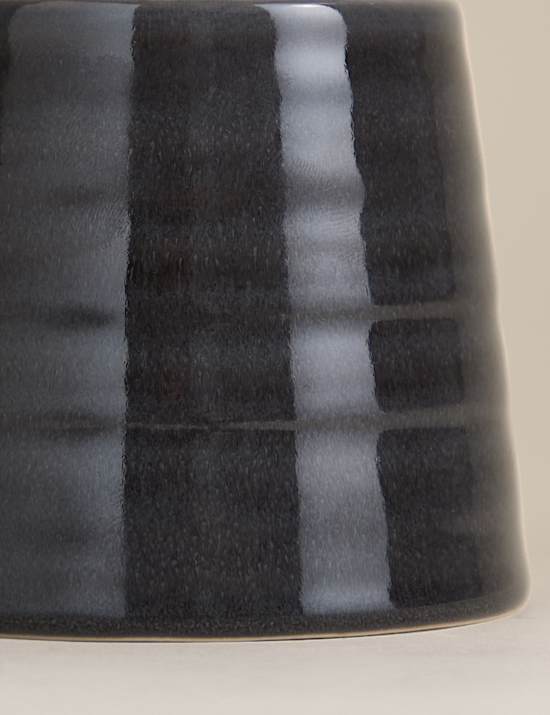 Mug &agrave; rainures horizontales douces