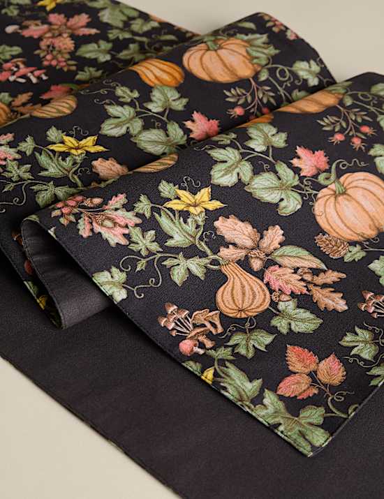 Cotton Rich Pumpkin Table Runner