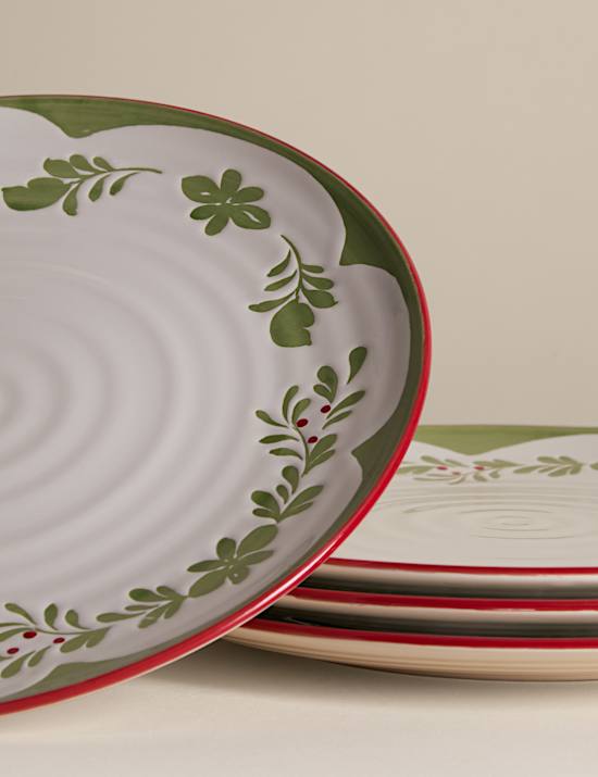 Set of 4 Winter Foliage Dinner Plates