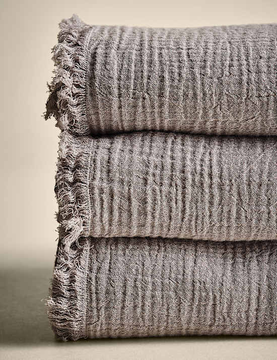 Tischdecke aus reinem Baumwoll-Musselin mit ausgefransten Kanten