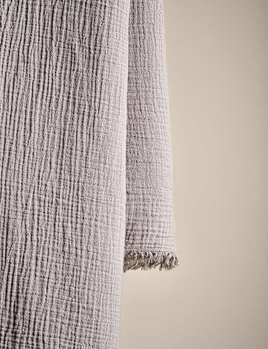 Tischdecke aus reinem Baumwoll-Musselin mit ausgefransten Kanten