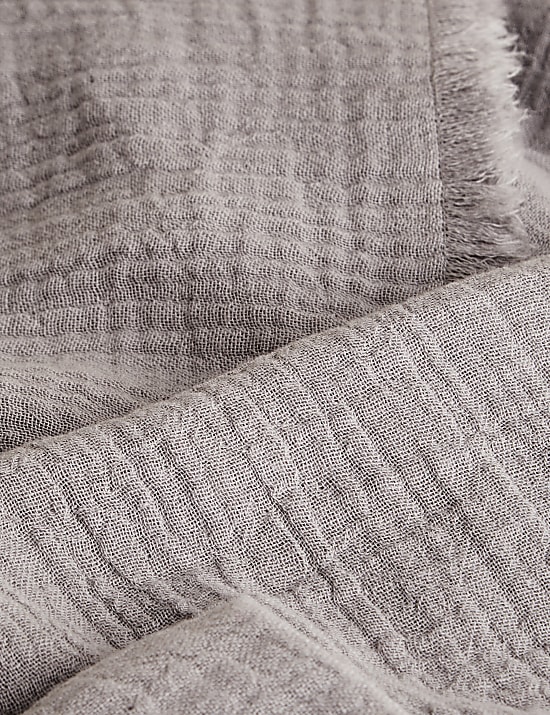 Set of 4 Frayed Edge Muslin Napkins