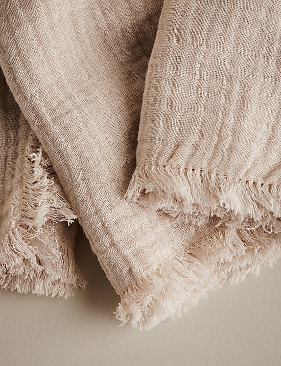 Set of 4 Frayed Edge Muslin Napkins