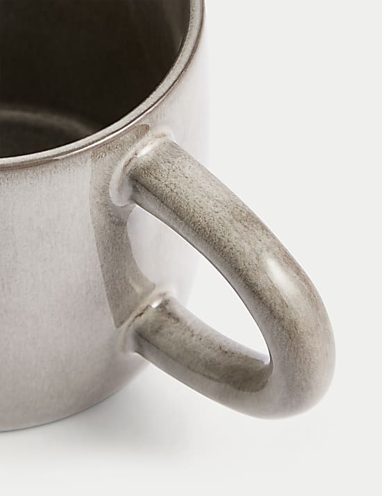 Reaktiver glänzender Becher