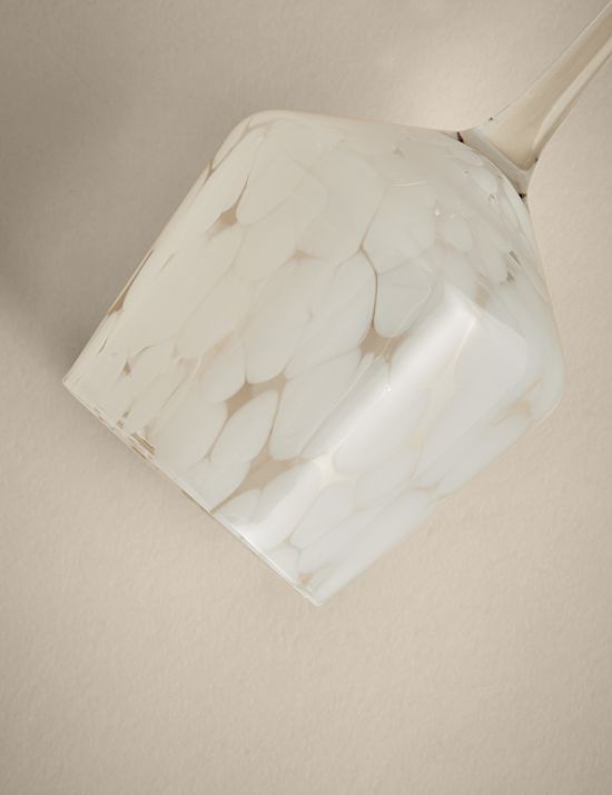 Lot de 2 verres à vin à motif moucheté